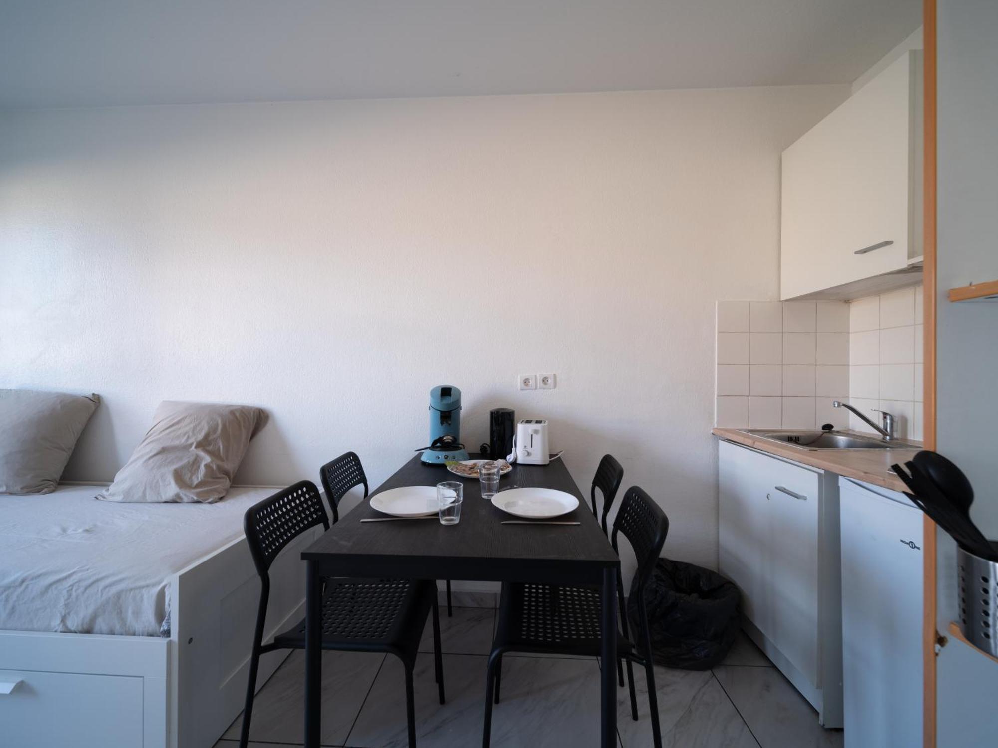 Appartement Tout Equipe A 6Min De La Gare St Charles Marseilles Exterior foto